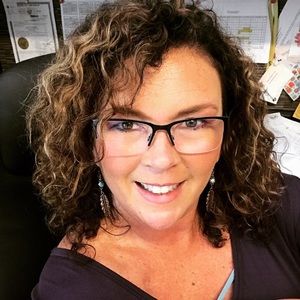 Meet your Posher, Stacy